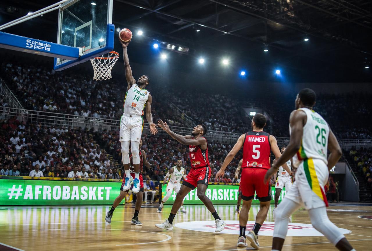 Ambiance d'événement sportif à Complexe sportif de Kintélé